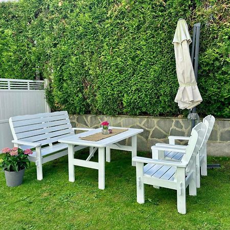 Down Town Apartment With Outside Area In Villa Kristiansand Exterior foto
